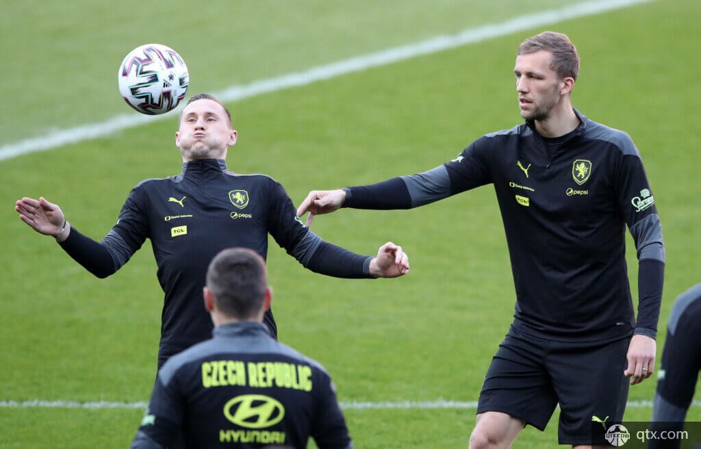 拉瓦勒在防 拉瓦勒在防