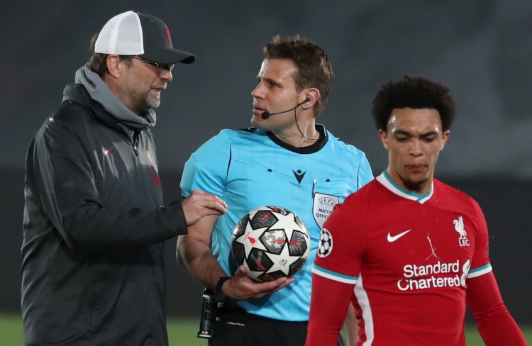 节奏的4 节奏的4